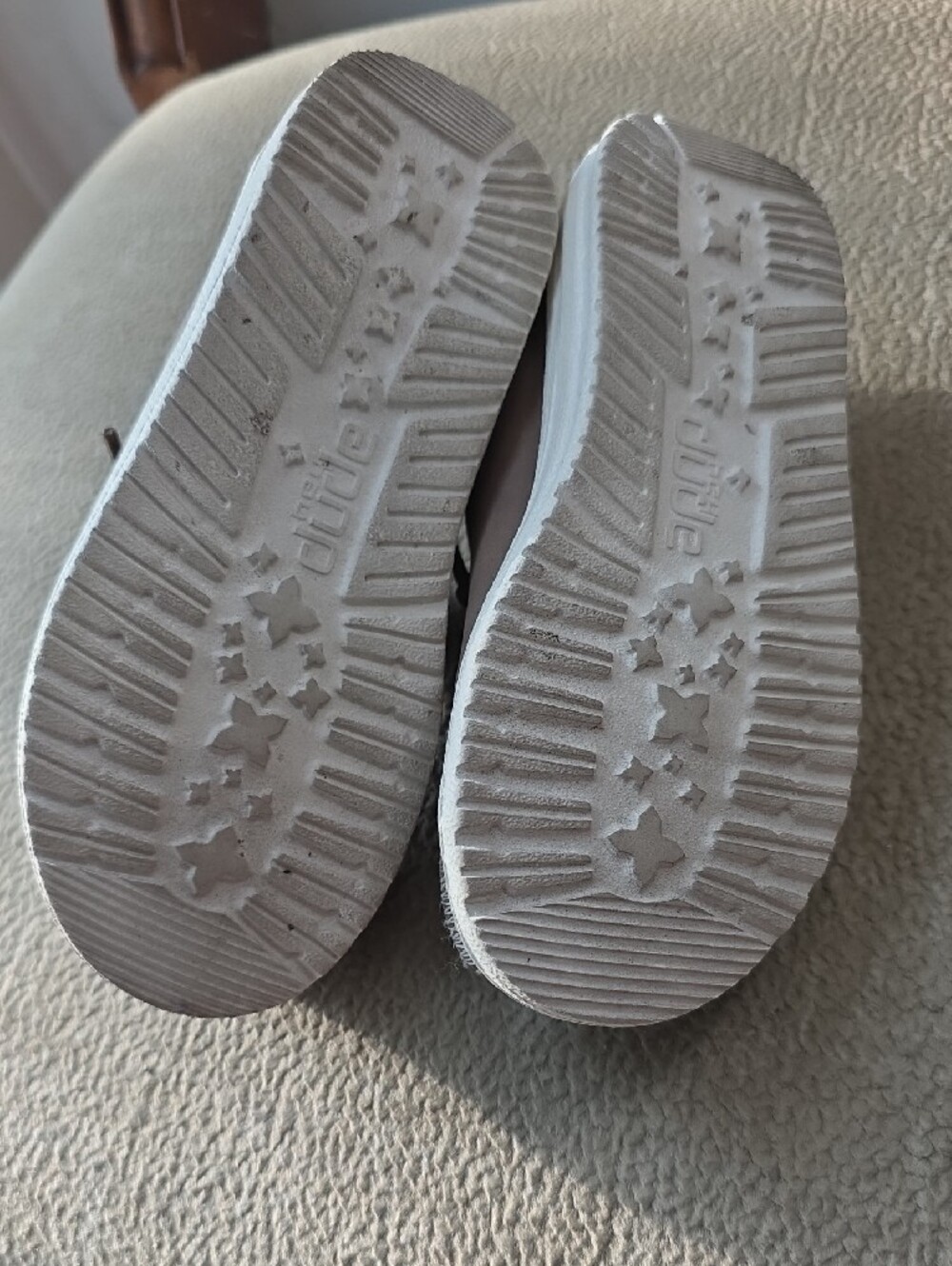 Hey Dude Kids Taupe Sneakers with Coral Lining - Picture 10 of 10